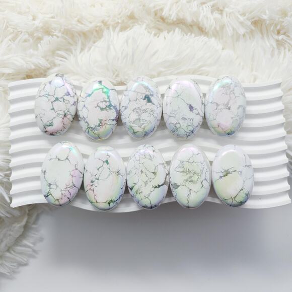 Aura Howlite Palm Stone Calming Crystals - Picture 8 of 10